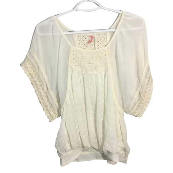 Free People Georgette Eyelet Top Sz XS Sheer Lace Blouse Boho Style - Picture 2 of 15